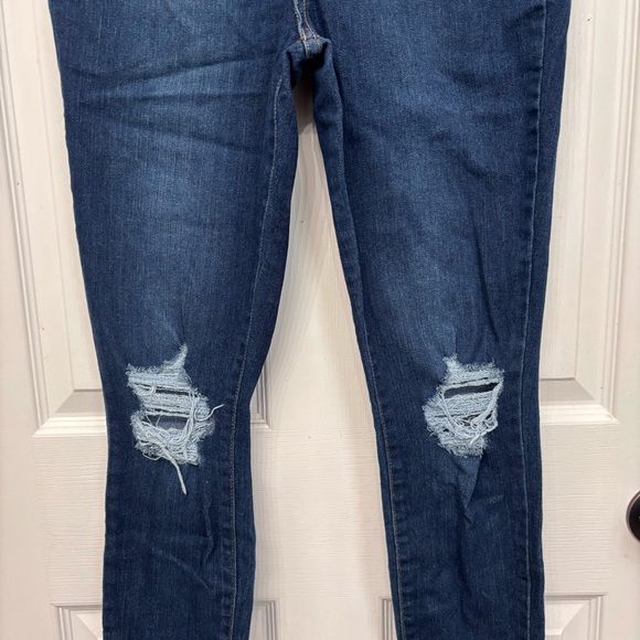 Signature by Levi Strauss Dark Blue Ultra High Rise Jeggings Size 4 - Picture 4 of 15